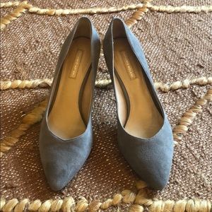 Antonio Melani gray suede pumps size 7.5